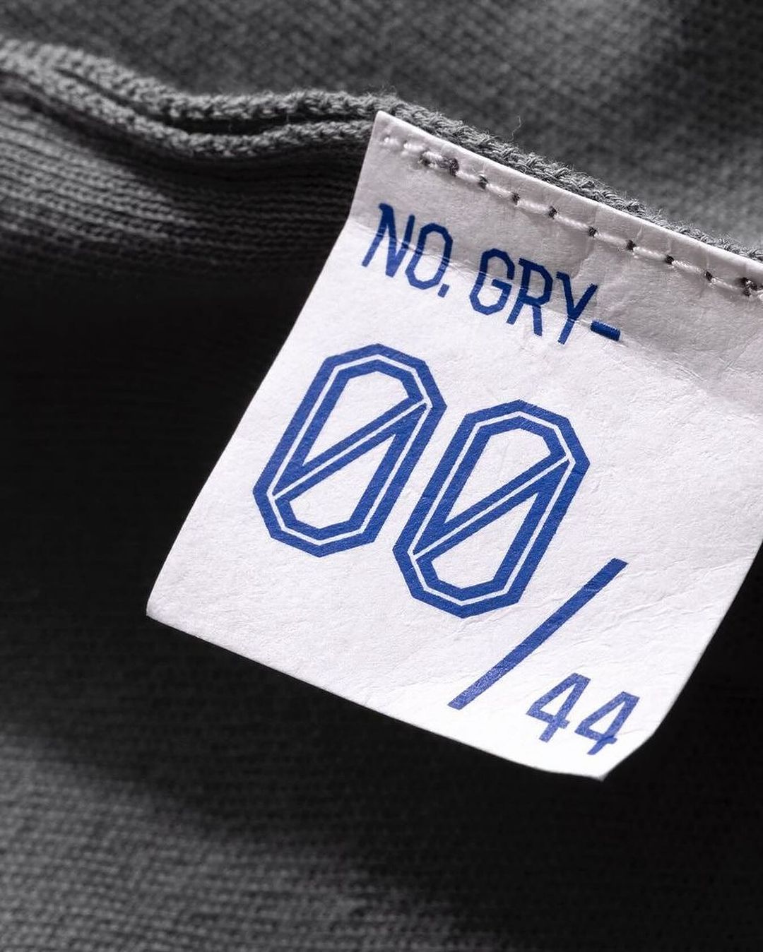 最終選擇「跑者」翔平！New Balance 公布「大谷翔平」個人 LOGO，首波 T-Shirt 販售消息釋出！