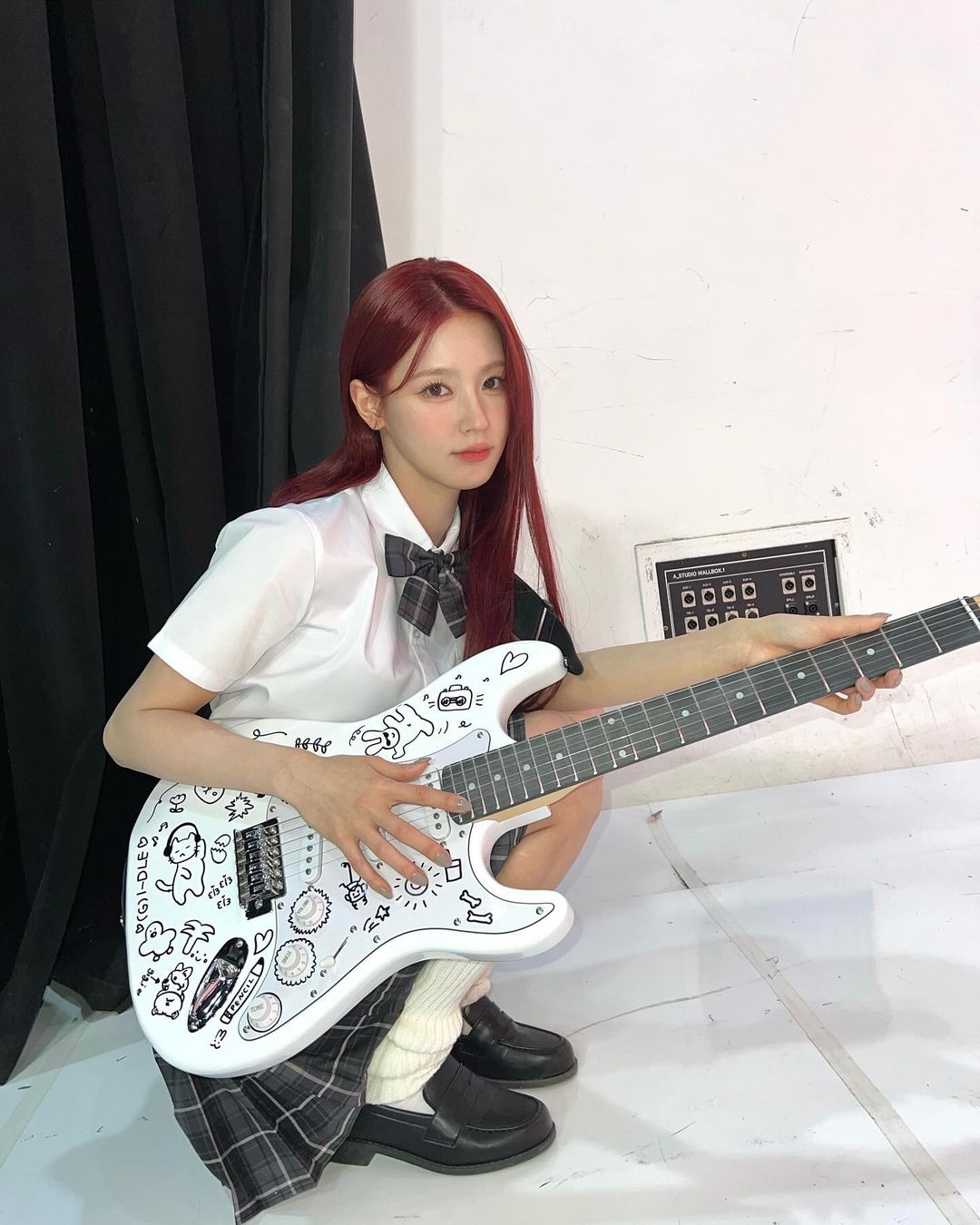 (G)I-DLE 薇娟被粉絲要求「不要跟醜男交往」當場笑噴！超可愛反應引熱議！網笑瘋：好真心！