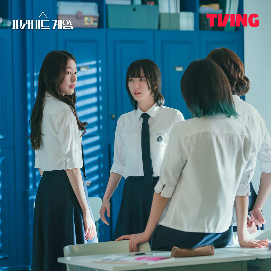 近期韓劇「搜尋度」TOP 5！《金字塔遊戲》生存排名戰爭掀熱議！《財閥X刑警》逗趣搞笑獲好評！