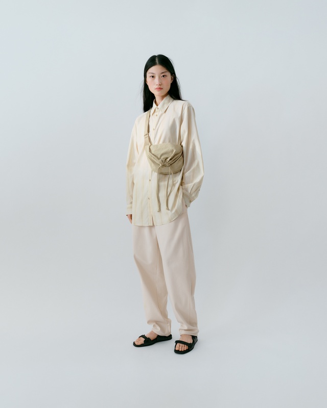 時尚女神李函領銜！ UNIQLO 推出女神節特別企劃，推薦六大必收款式與三大聯名新品！