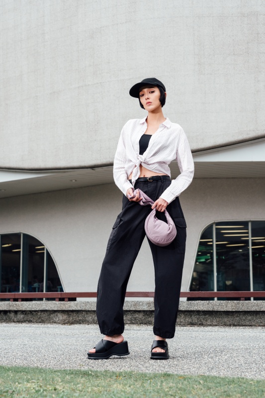 時尚女神李函領銜！ UNIQLO 推出女神節特別企劃，推薦六大必收款式與三大聯名新品！