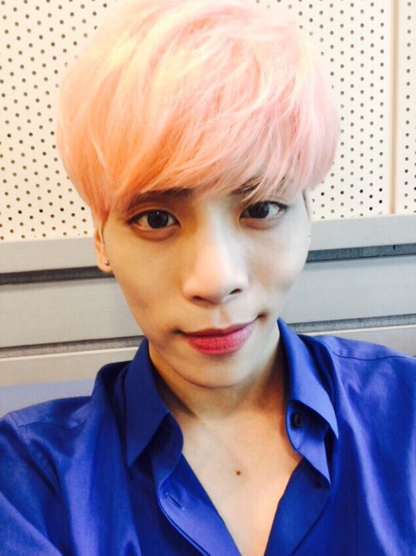 鐘鉉34歲冥誕！Key曬SHINee合照「粉絲看哭了」珉豪憶過去：永遠不會忘記