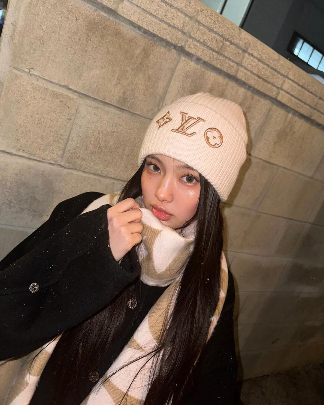 NewJeans 才釋出夏季回歸計劃「忙內」 Hyein 驚傳練習受傷微骨折！經紀公司：暫停行程休養