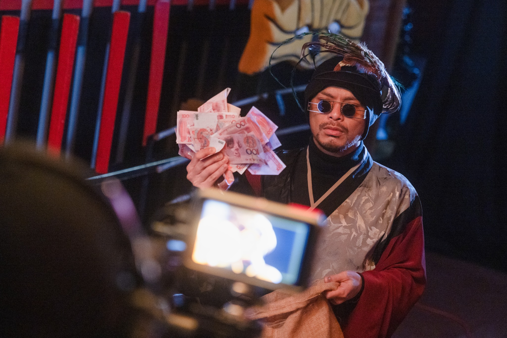 黃明志「愚人節辦告別式」玩過頭？親自現身說明真相網友疑不領情：別開這種玩笑