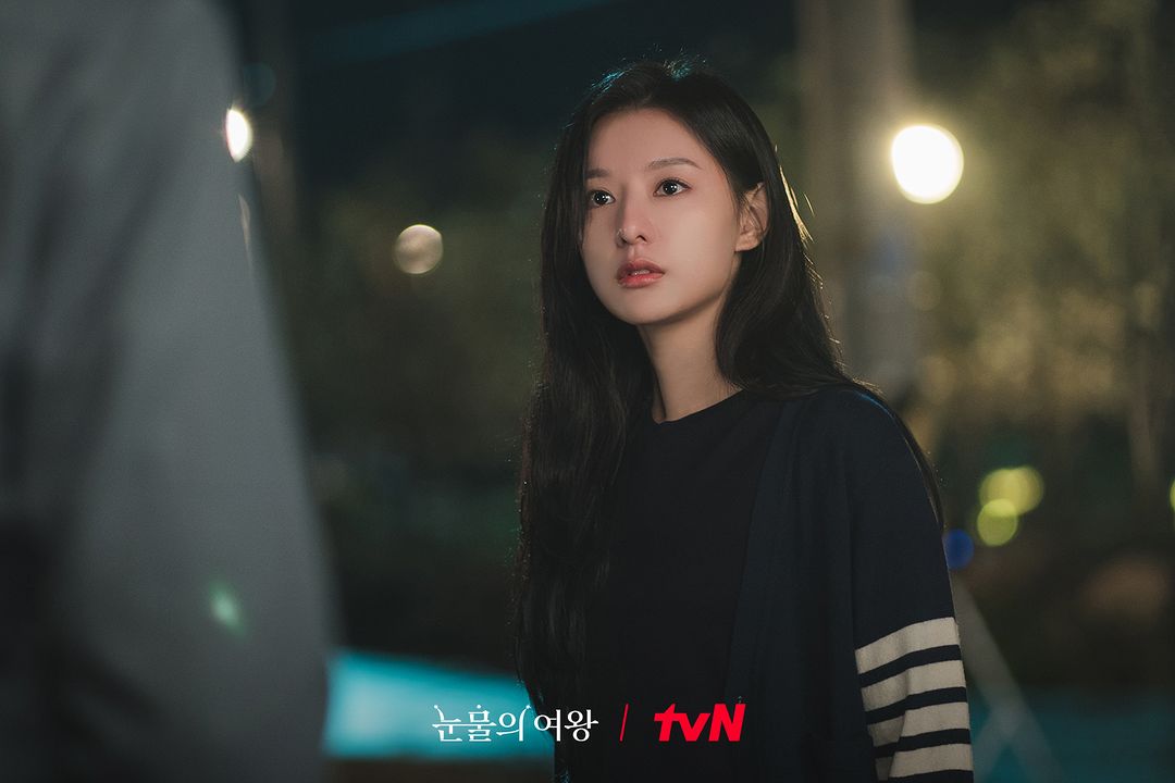 《淚之女王》金智媛無緣視后不哭！絕美素顏照曝光　卡通 T ＋居家模樣更吸粉