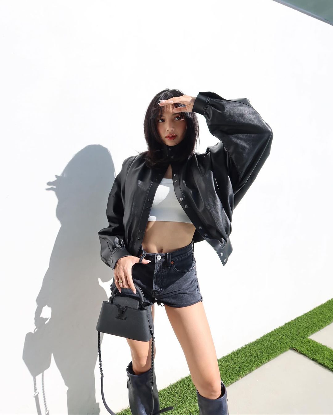 解密 BLACKPINK Lisa 的 6 個小故事：創下數個金氏紀錄、坐擁千萬豪車超帥！