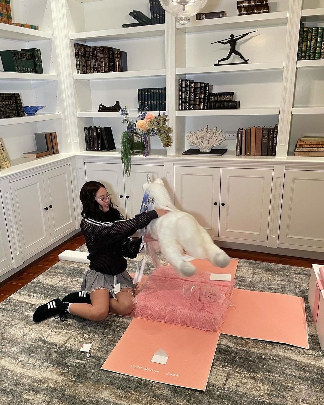 金社長穿 adidas x CLOT 演繹！Gentle Monster x BLACKPINK Jennie 最新聯名系列公開