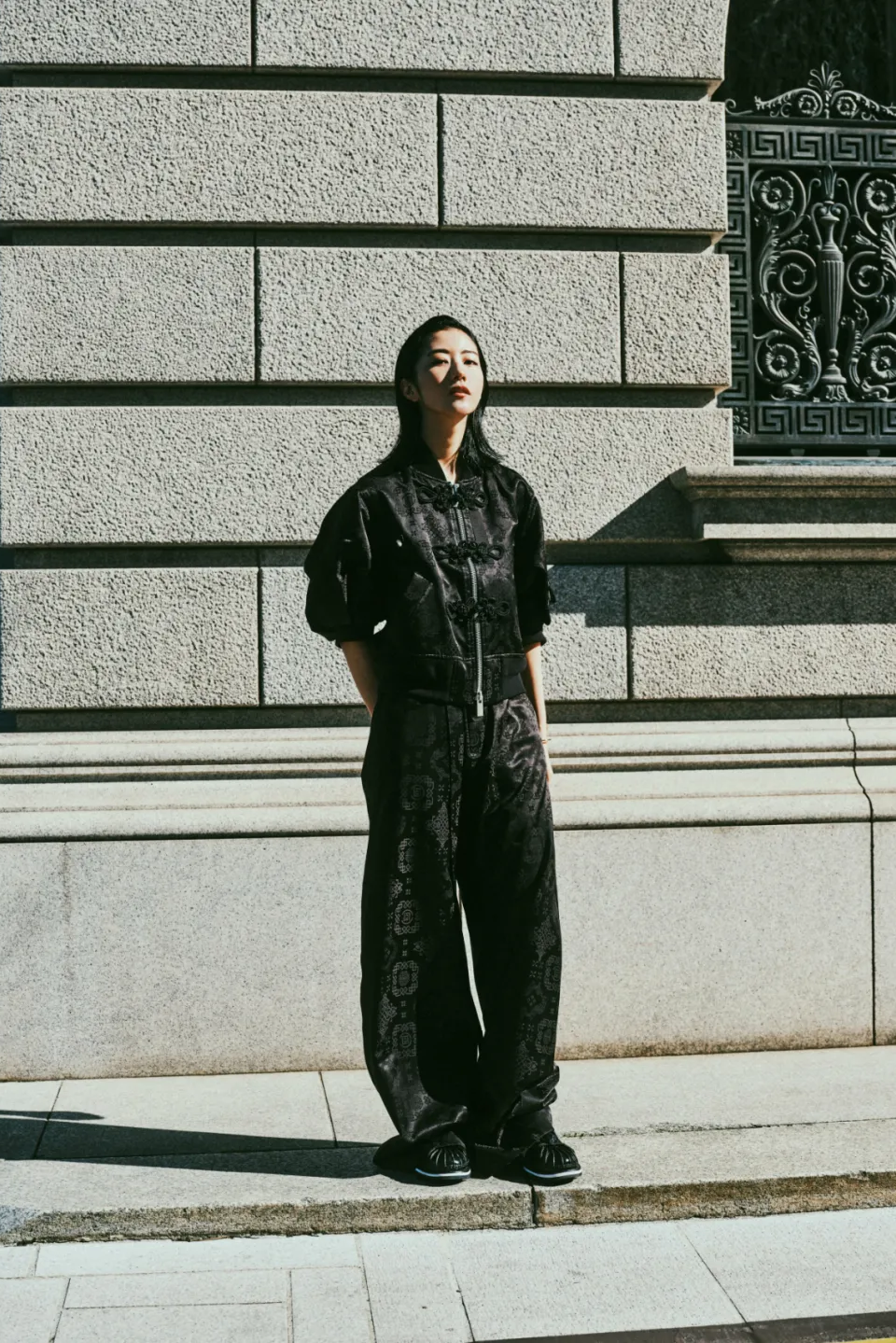 這次絲綢有點不一樣？CLOT x sacai 聯名系列登場，陳冠希再登「潮流巔峰」？