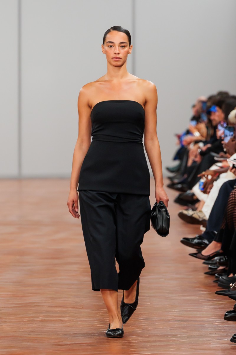 台韓雙帥都來了！施柏宇、崔珉豪現身 COS 2024 年春夏系列時裝秀！