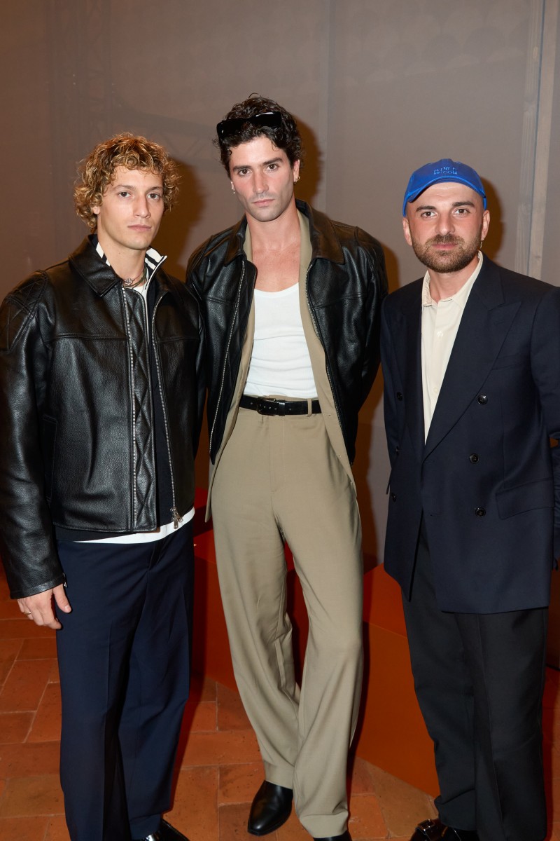 台韓雙帥都來了！施柏宇、崔珉豪現身 COS 2024 年春夏系列時裝秀！