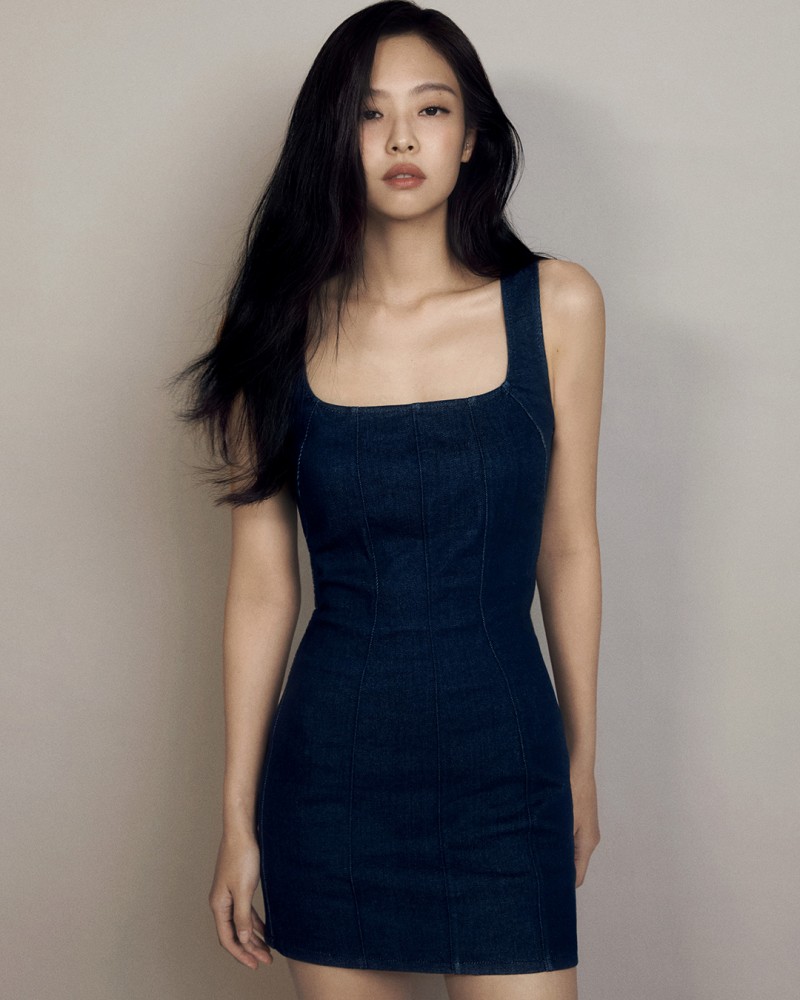 CK 超人又發威！Jennie 性感演繹 Calvin Klein 全新系列！網友：暈爛！