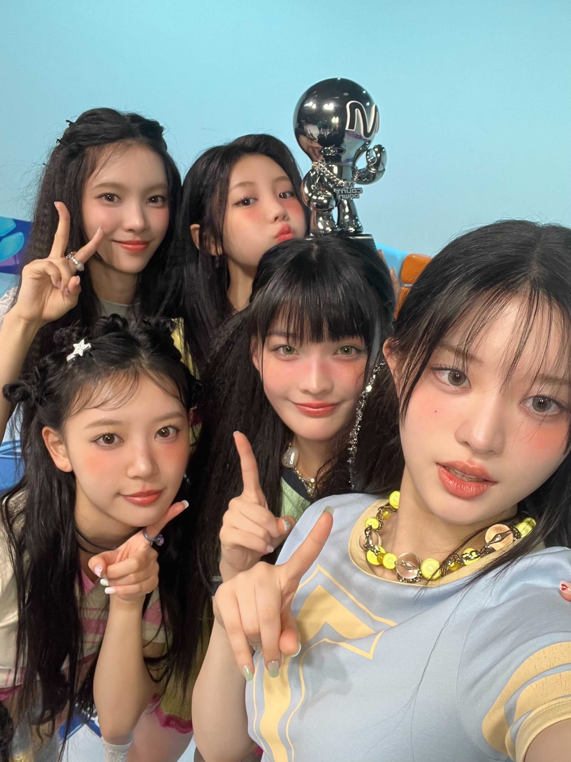 ILLIT 粉絲名接連撞名 NMIXX、LISA 惹網怒！官方緊急宣布：三度改名