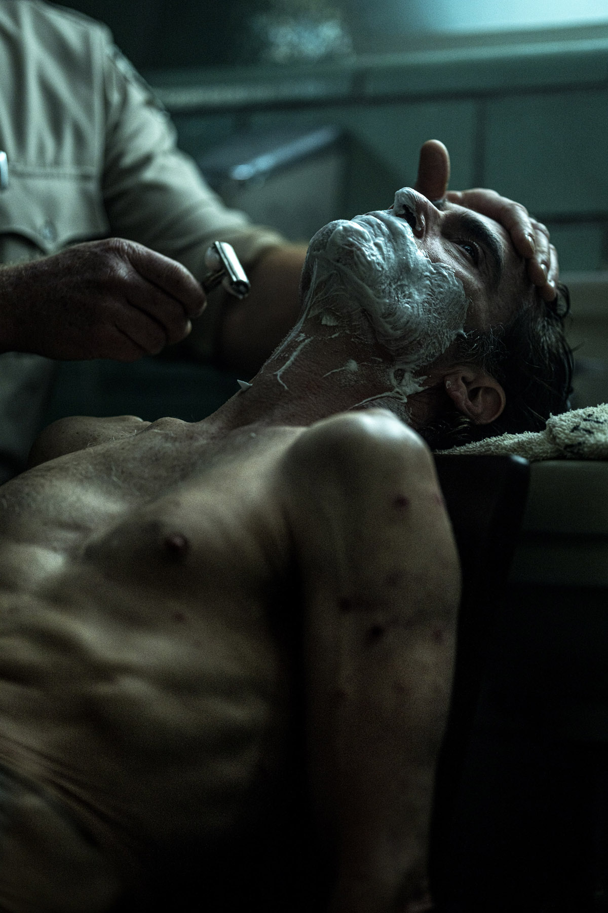 瓦昆精湛演技依然讓人毛骨悚然！《小丑2》前導預告釋出！