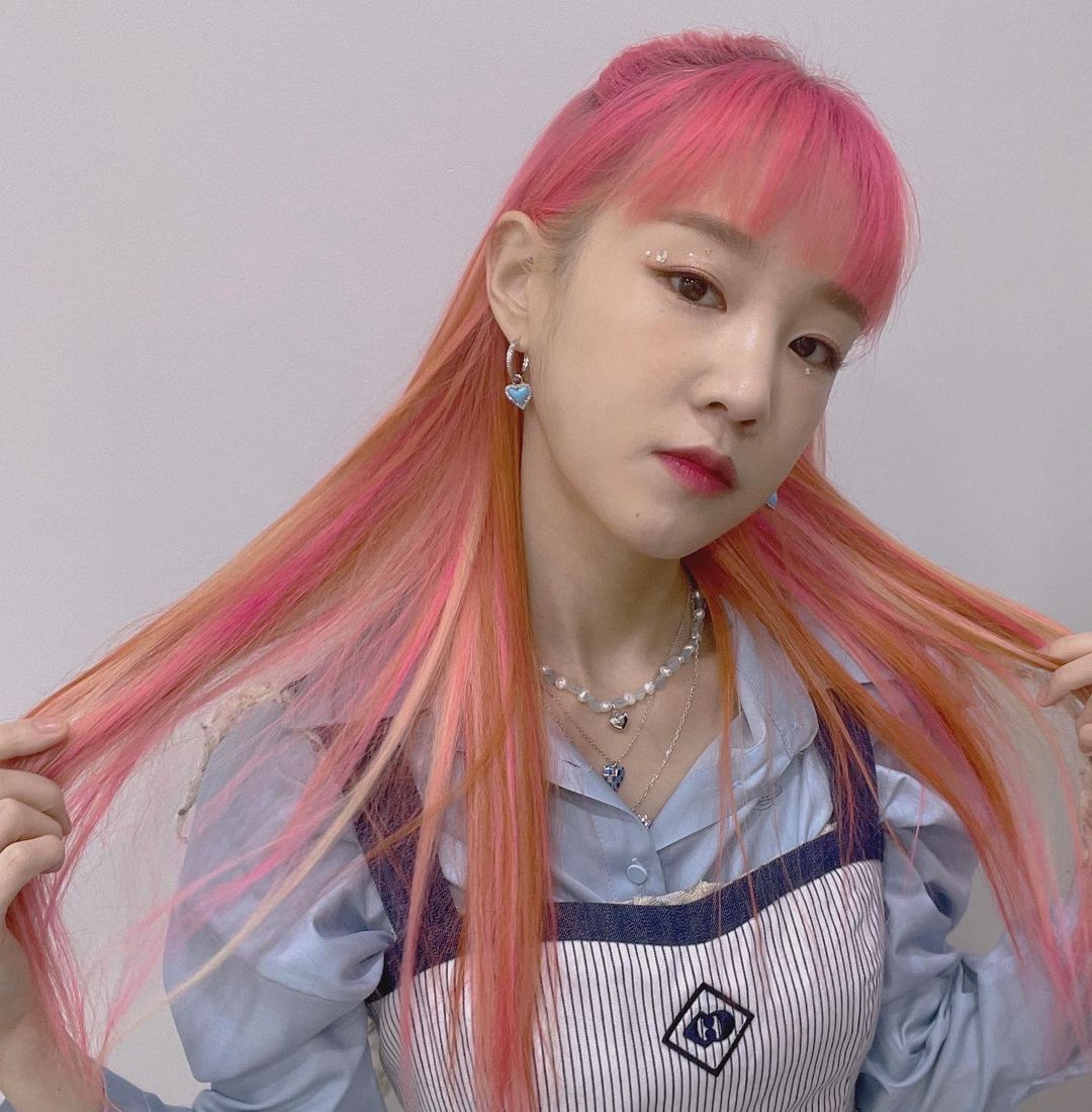 曾唱過《請回答1988》等韓劇 OST！女歌手朴寶藍驚傳逝世，享年 30 歲。