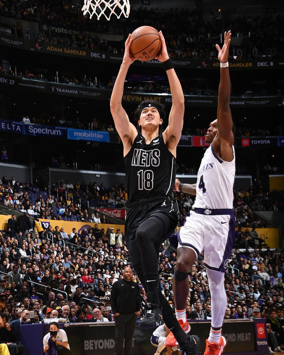 放棄下季八千萬台幣薪資！渡邊雄太宣布結束 NBA 生涯將回日本打球，直播感嘆：只想快樂打球