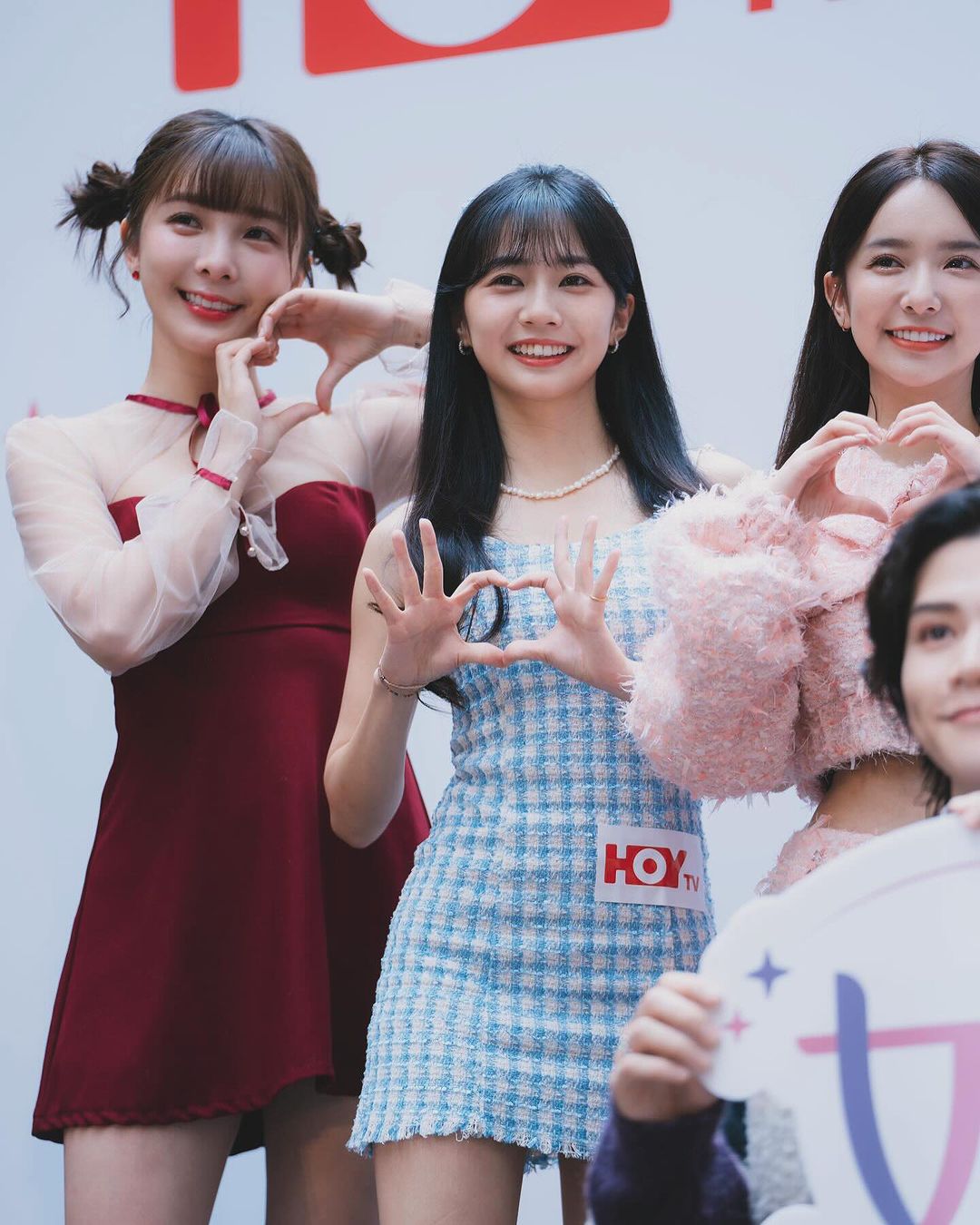 慈妹狂撩「釜山女神」李晧禎！「 Fubon Angels 」 2 大台柱互動俏皮，最萌身高差超甜！