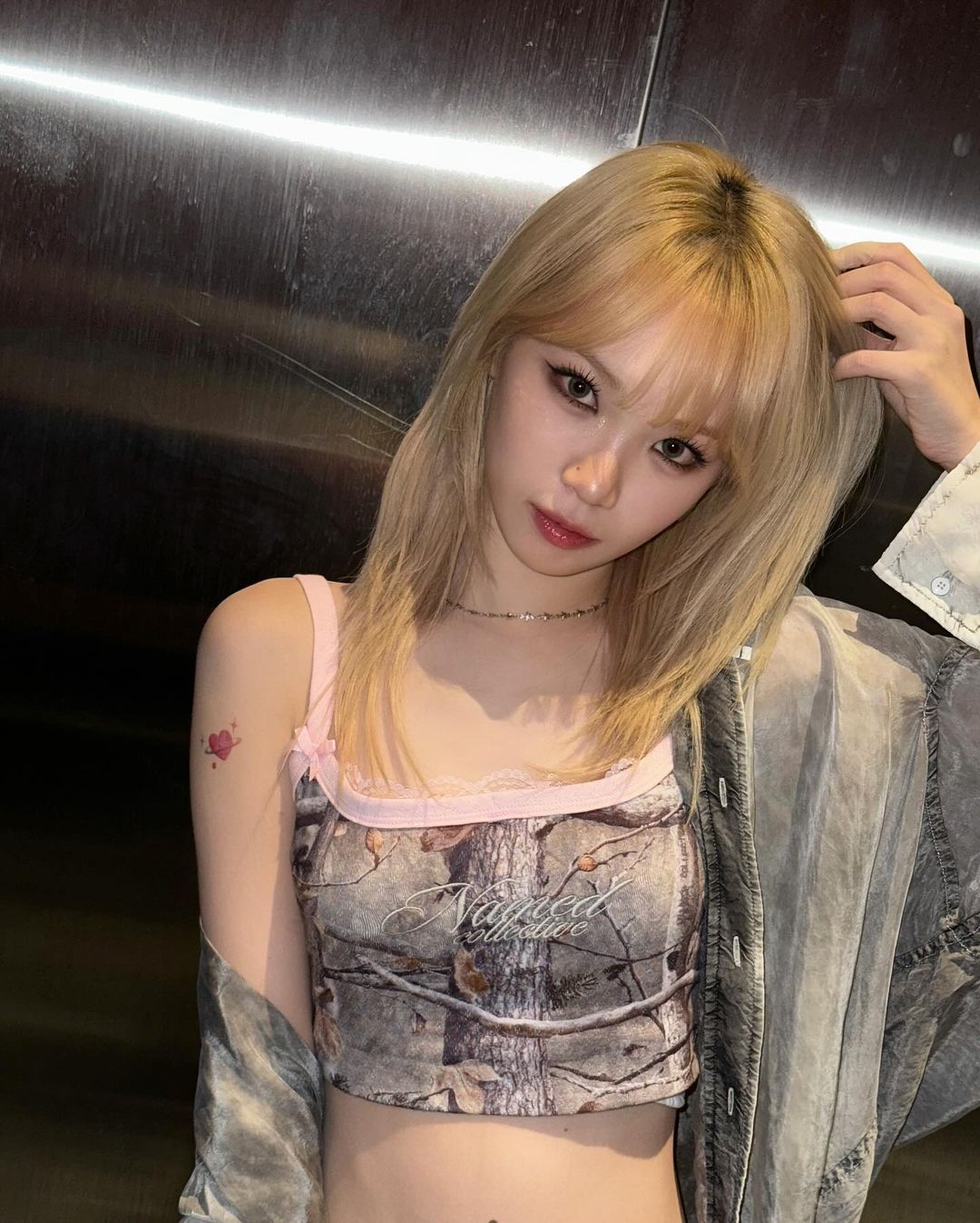 韓網票選「哪位偶像陷入戀愛緋聞受到的影響最大？」第一名是她！網崩潰：千萬不要！