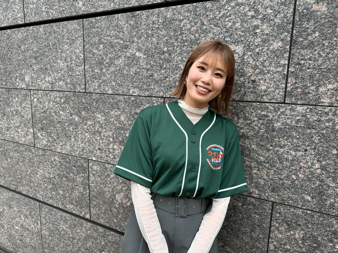 乾真大變乾真高？日本女星分享抽到的日職「出包」球員卡，身高 176 公尺笑翻網友！