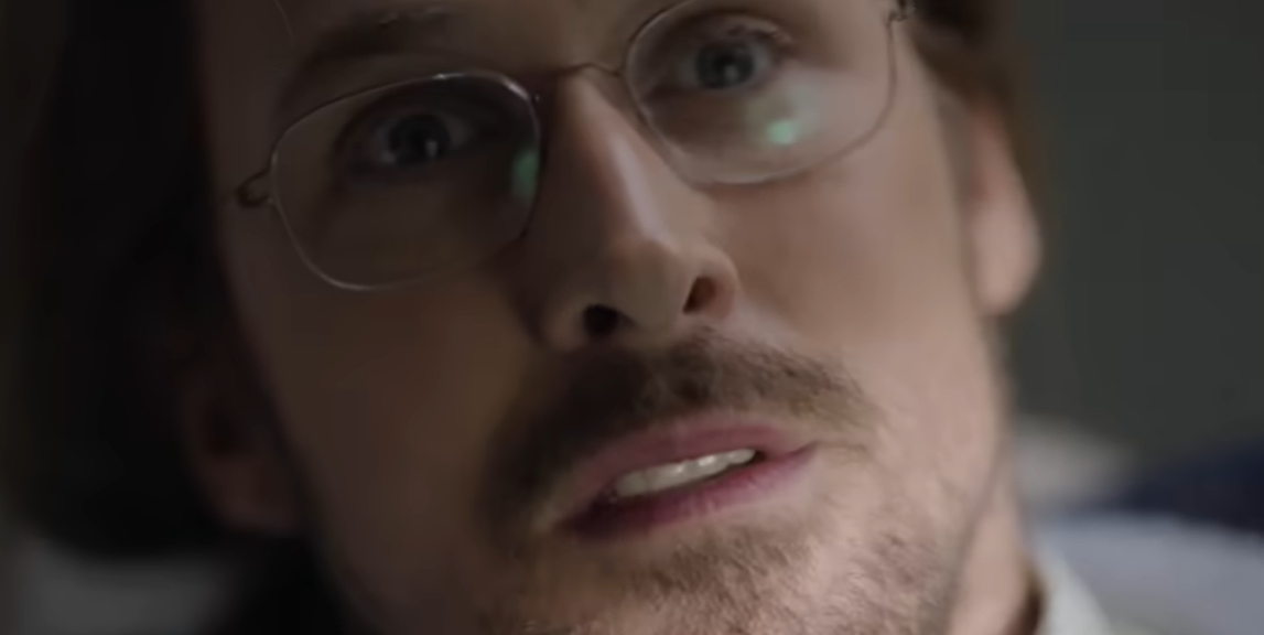 一本正經講 X 話的極限！萊恩葛斯林回歸演出搞笑短劇《莎草體》續集！崩潰大喊：《阿凡達2》還是在用莎草體啊啊啊！