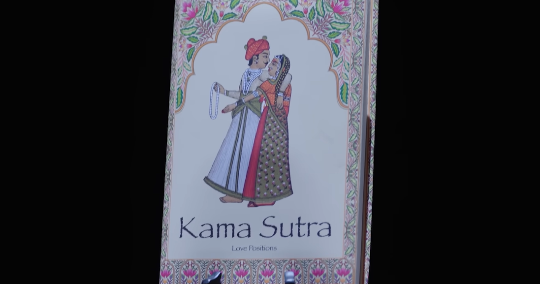 一本正經講 X 話的極限！萊恩葛斯林回歸演出搞笑短劇《莎草體》續集！崩潰大喊：《阿凡達2》還是在用莎草體啊啊啊！