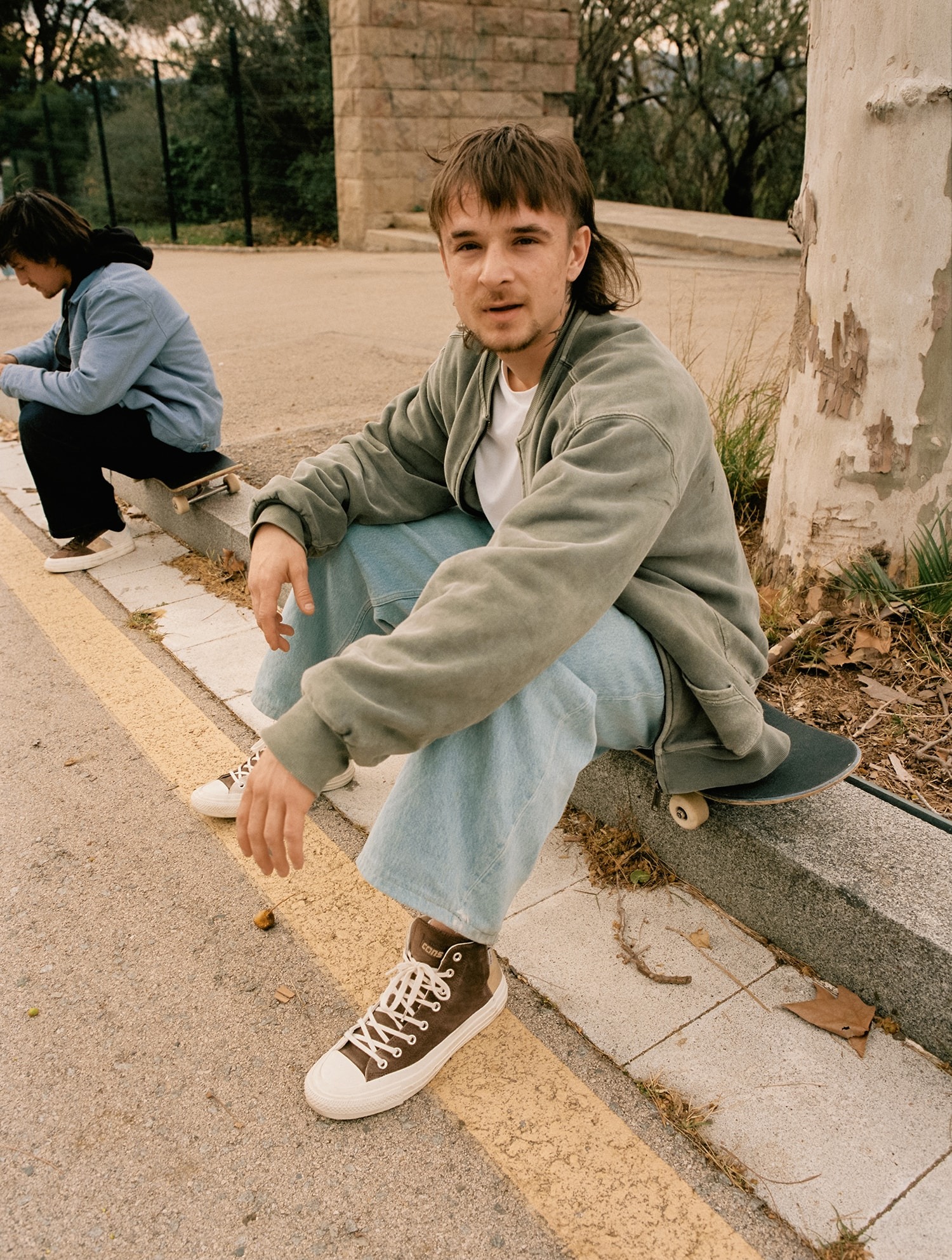 令人驚豔的質感！Carhartt WIP x CONVERSE CONS 最新聯名系列鞋款即將登場