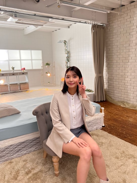 S1 頂級新人預計 28 日出道！AV 化妝師轉行，外型神似明日＋三上惹老司機暴動！