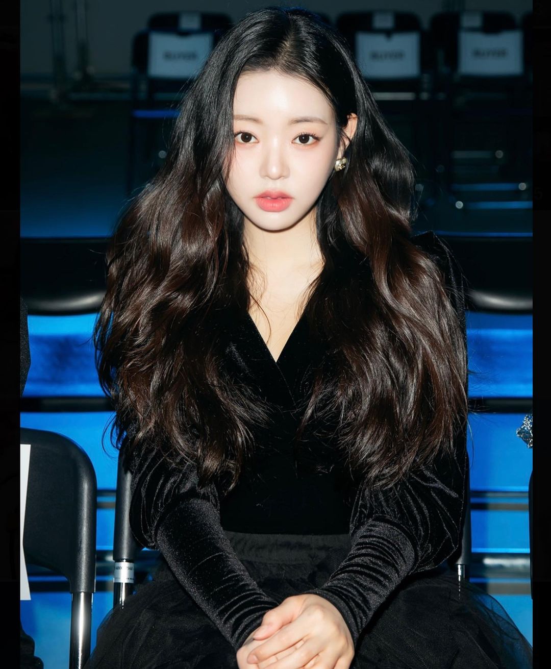 《單身即地獄3》「小 Jennie」現蹤台北街頭！劉恃蘟嗨喊「Hello Taiwan」粉絲驚喜求巧遇！