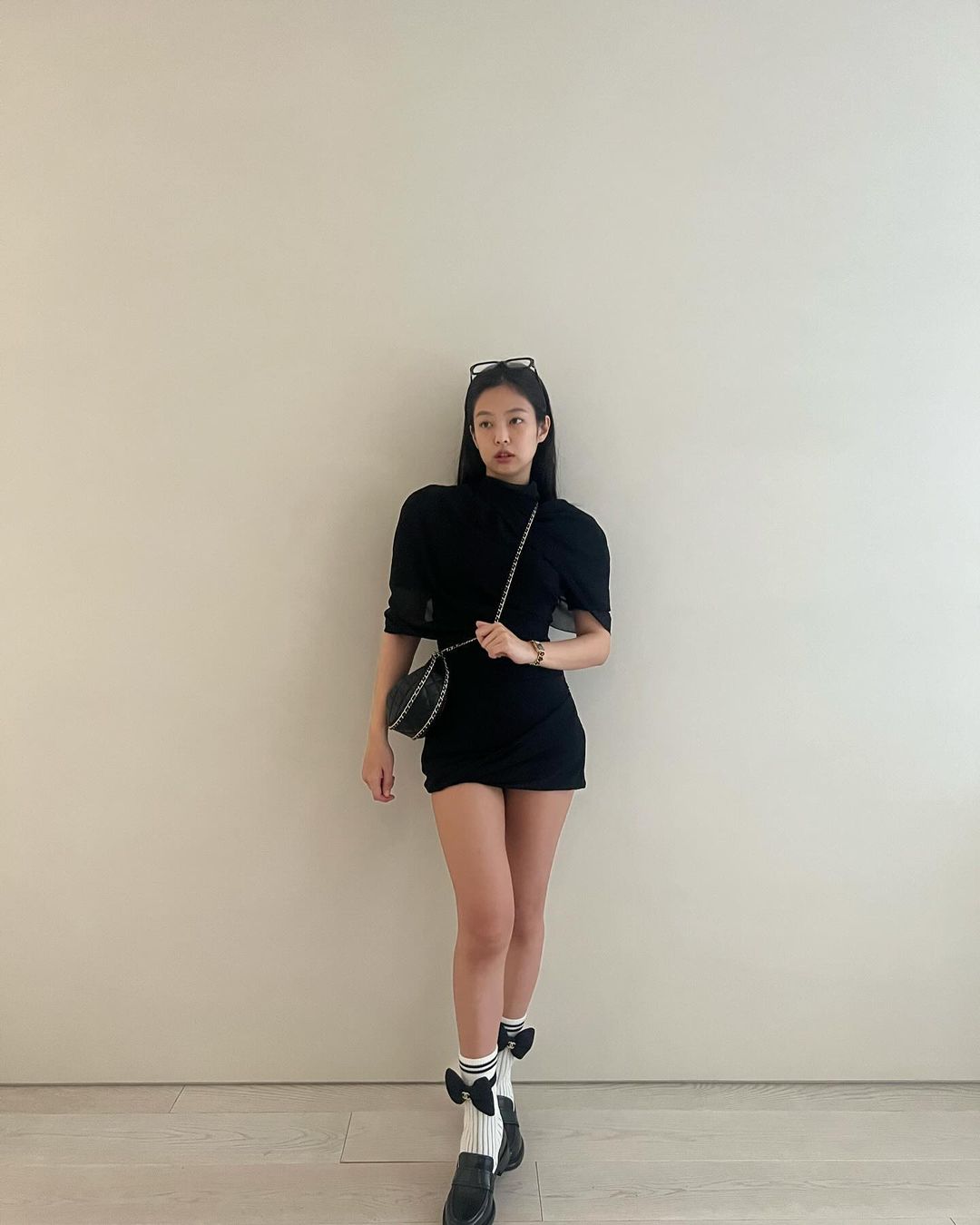 BLACKPINK Jennie 零偽裝現身東京熱門打卡景點！百萬網友朝聖暴動哀嚎：好想巧遇！