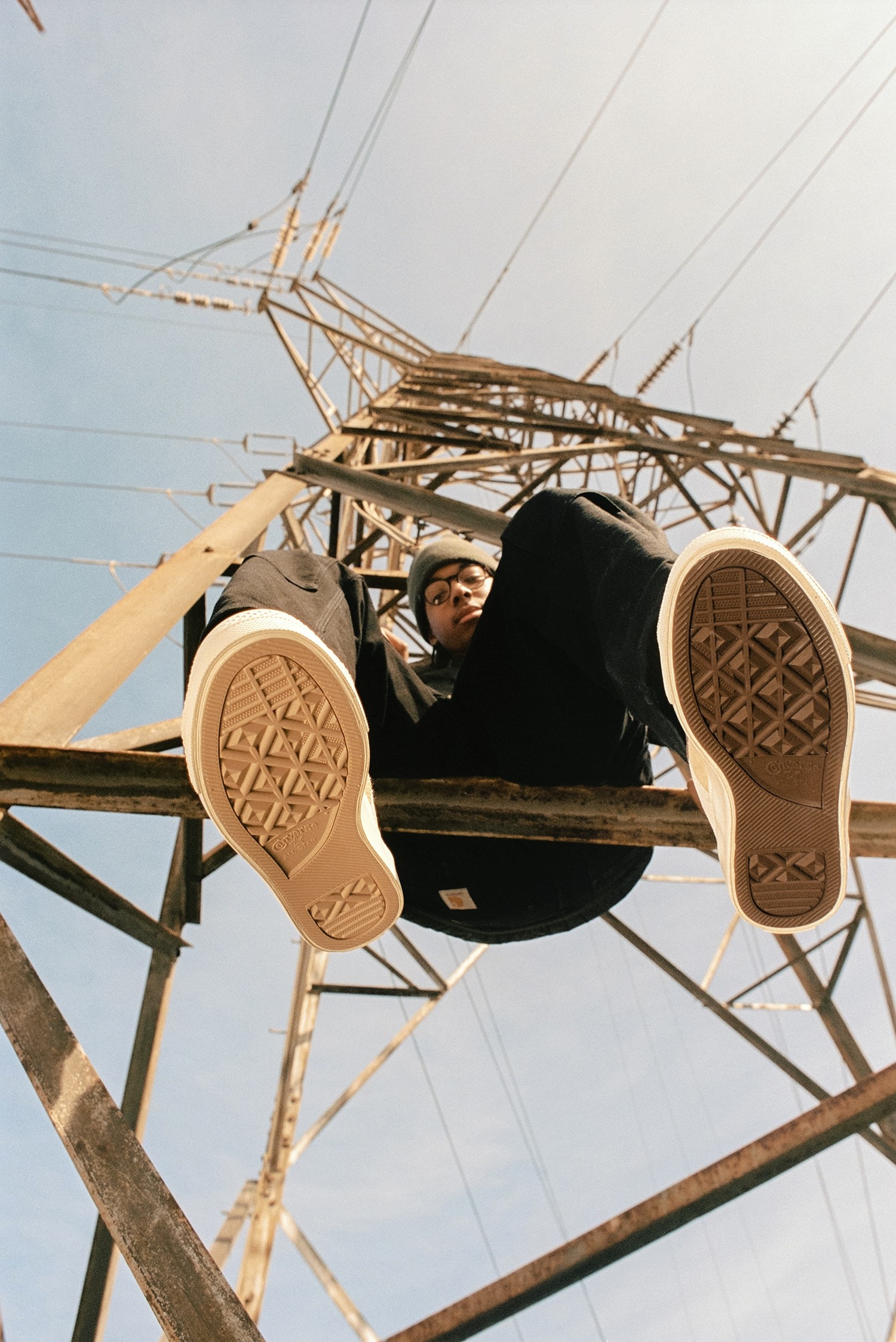 令人驚豔的質感！Carhartt WIP x CONVERSE CONS 最新聯名系列鞋款即將登場