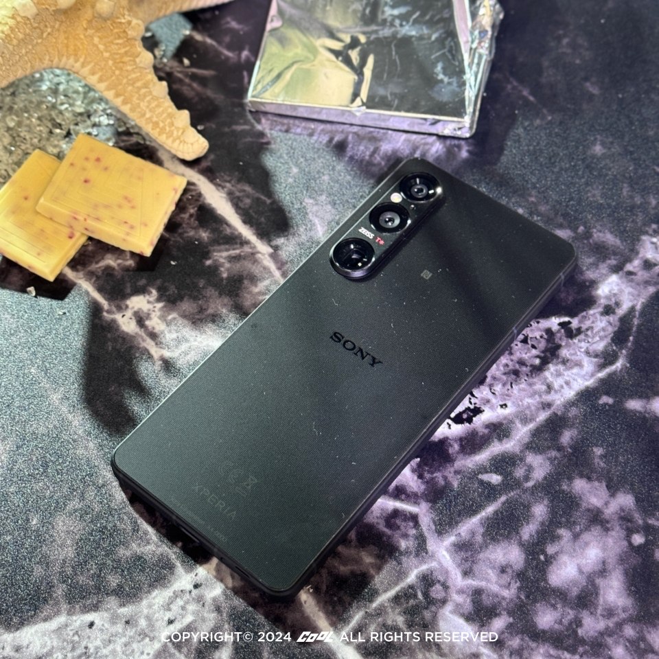 Sony 年度旗艦手機「Xperia 1 VI」5 大亮點整理：19.5:9螢幕手感讚、4 公分長焦微距新視界、緋紅限定色美滋滋