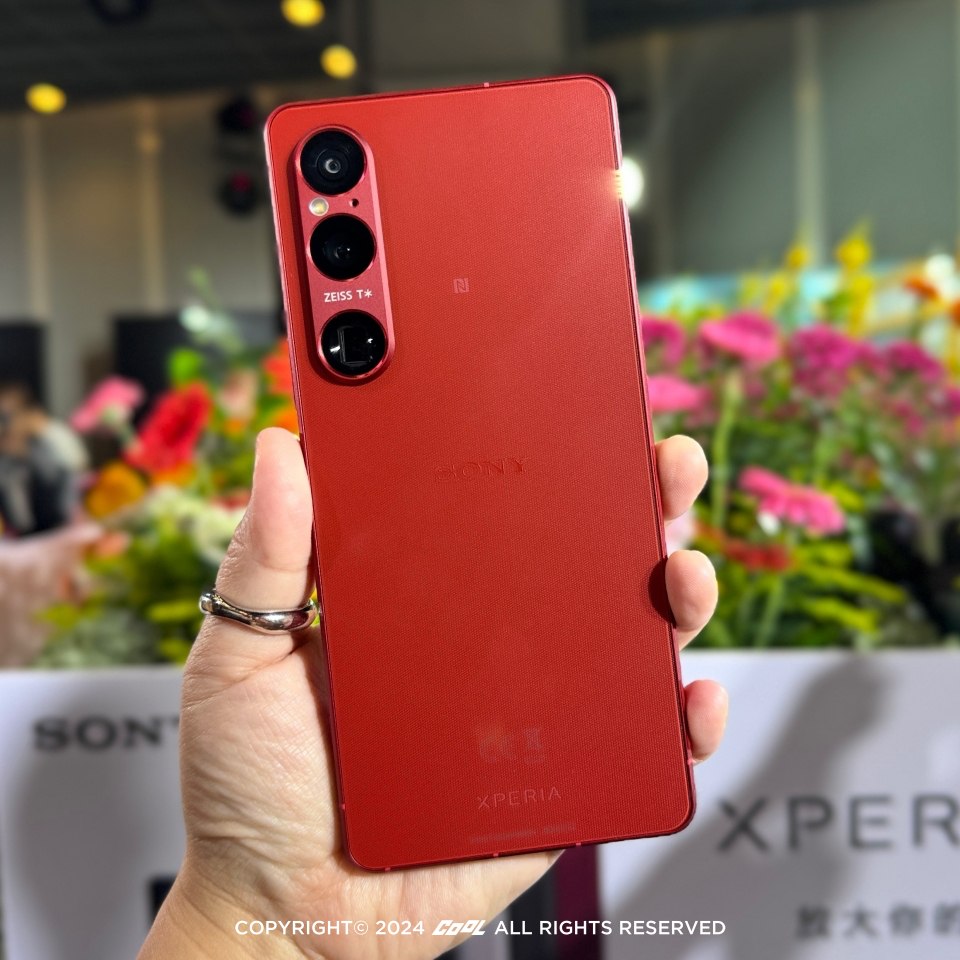 Sony 年度旗艦手機「Xperia 1 VI」5 大亮點整理：19.5:9螢幕手感讚、4 公分長焦微距新視界、緋紅限定色美滋滋