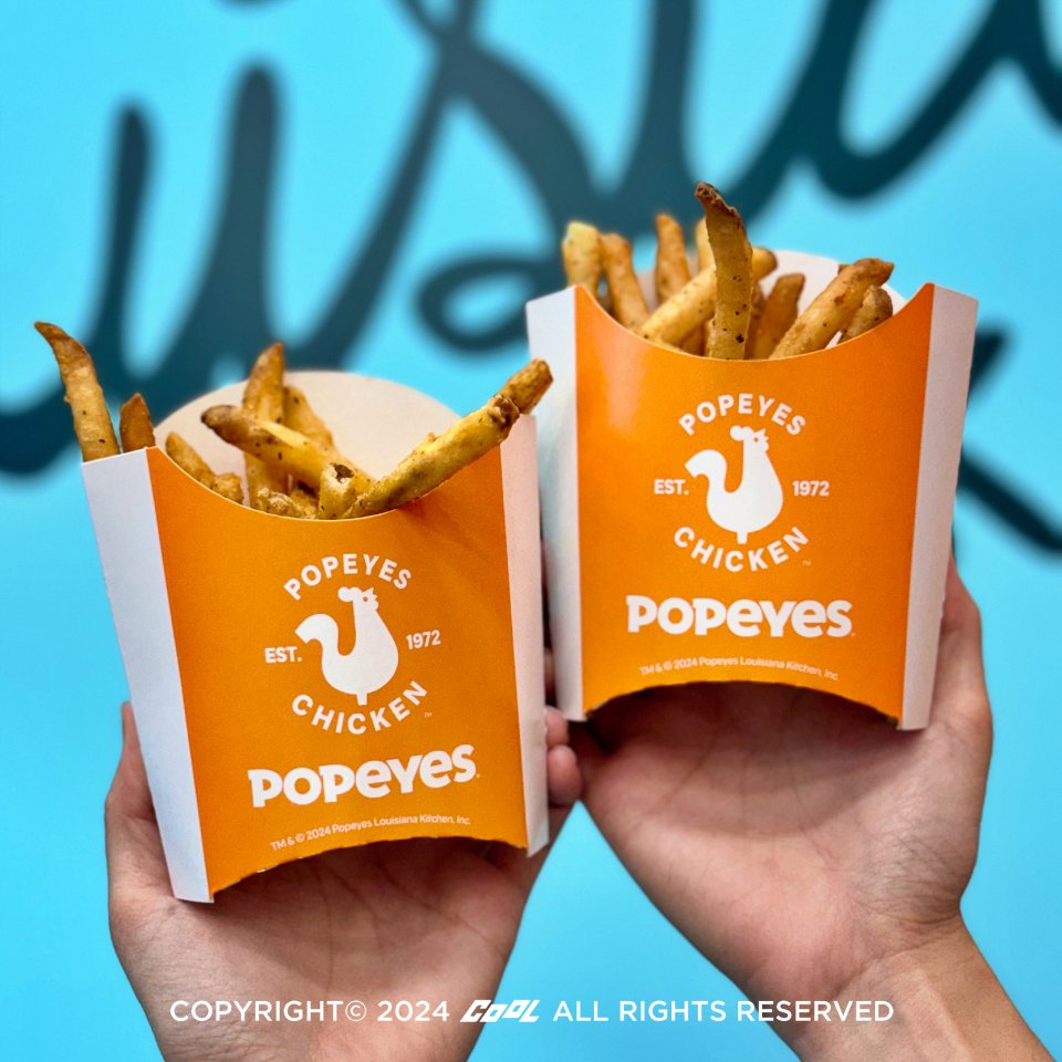 出門找新鮮｜Popeyes® 神級明星餐點「極磅爽脆炸雞、勁厚布里歐雞腿堡」搶先開箱！「秘製肯瓊風味＋牛油酥炸」更香更酥