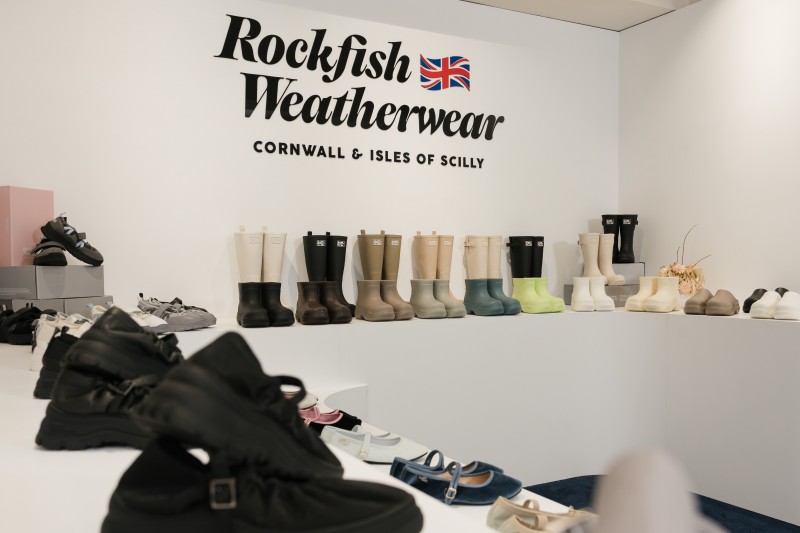 不用找代購！IVE 張員瑛、Jennie 私服愛牌 Rockfish Weatherwear 台北獨家快閃店只在這！