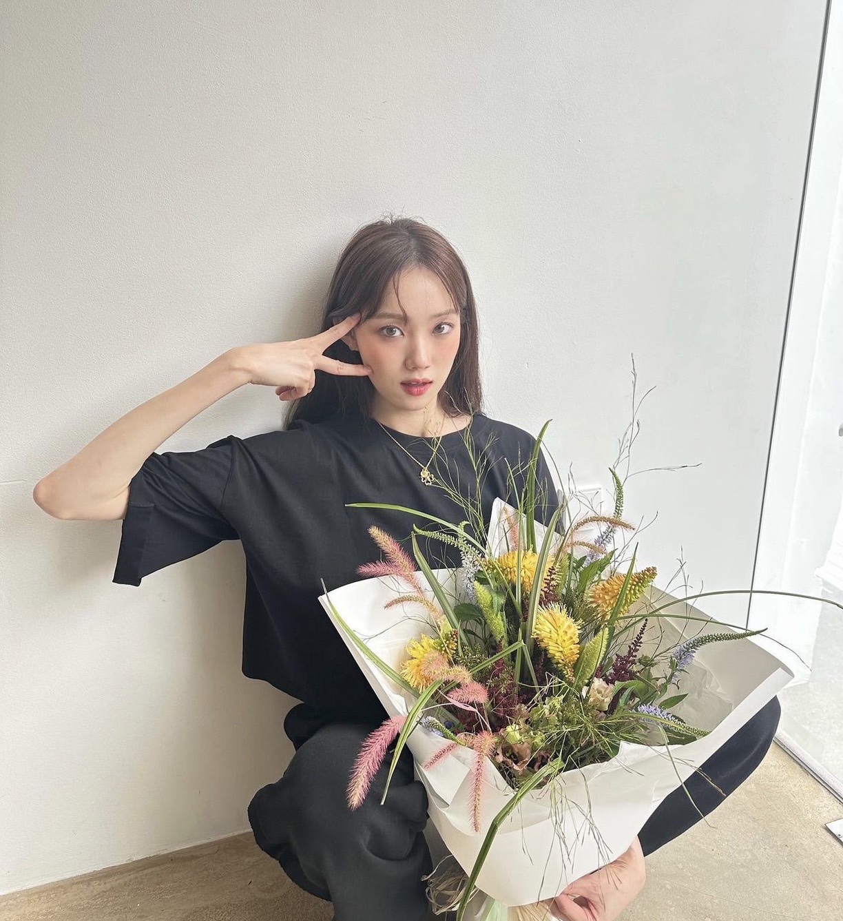 腿精來了！李聖經下身失蹤露「超狂筷子腿」粉絲全被美暈