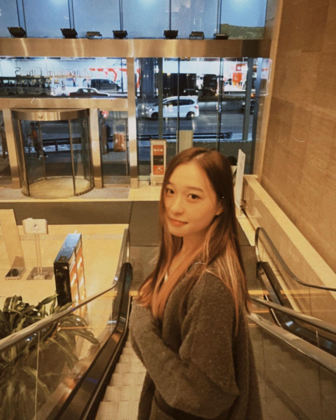本人神出來了！龍舟正妹鼓手因「天氣太熱」穿比基尼一夕爆紅，IG 美照不藏私！