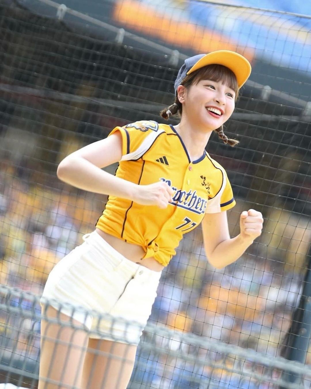 中信啦啦隊 Passion Sisters 2 大台柱難得清涼！峮峮比基尼大解放、小迪性感泳裝曝光！