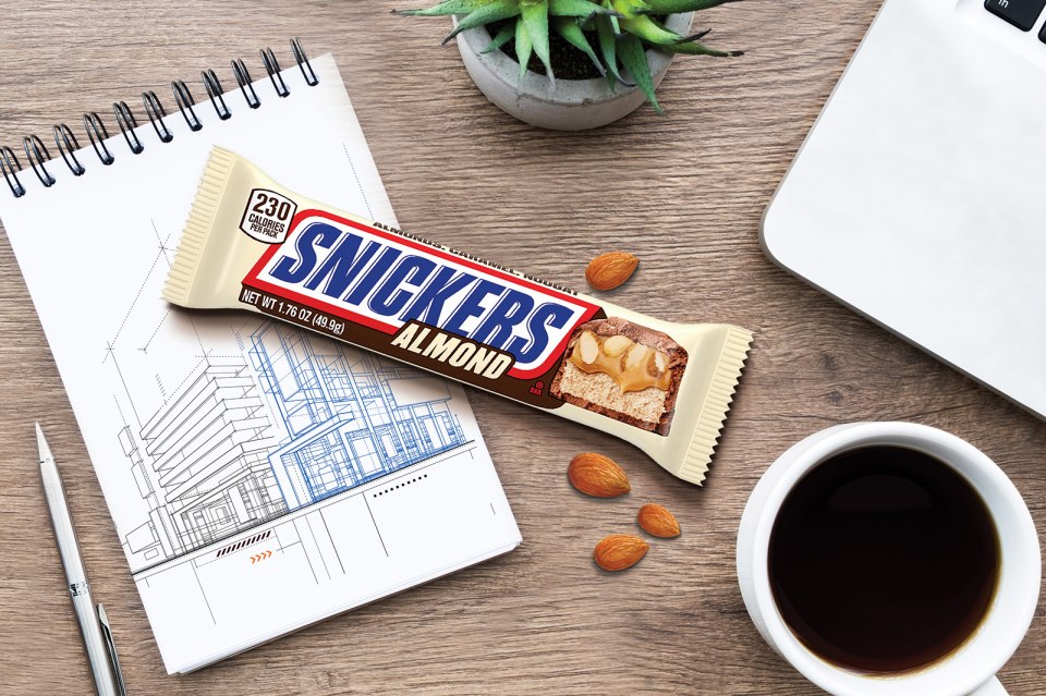 SNICKERS®士力架推新品「杏仁巧克力」祝有情人 520「杏」福爆棚！