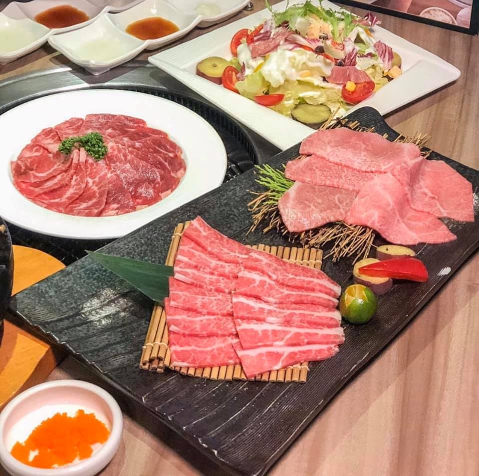 《老井極上燒肉》揮軍北上「降肉」信義區！想吃 30 公分厚切牛舌、A5 和牛雪花磚不用跑台中！