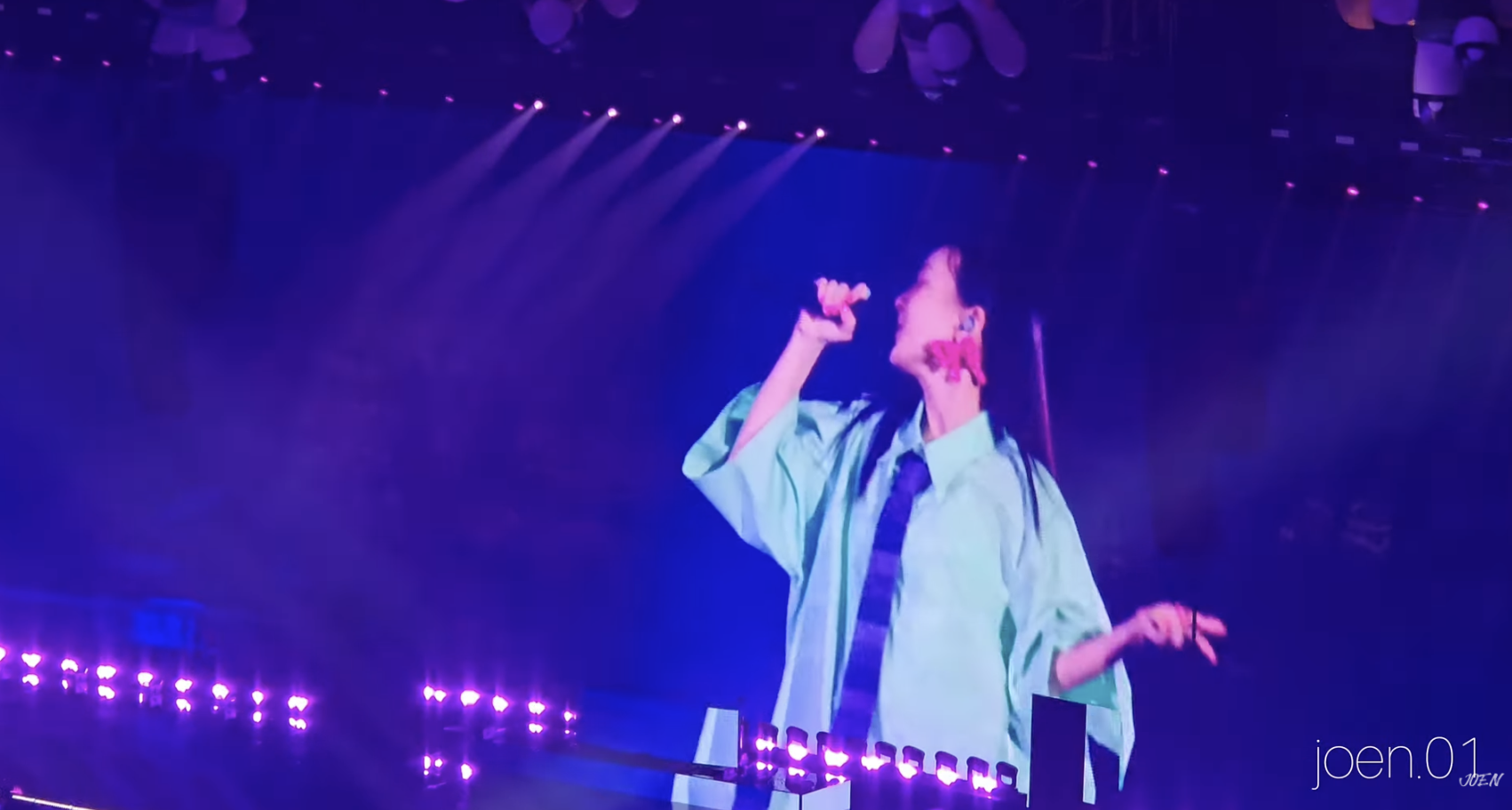 影／這組合太狂！NewJeans 日本粉絲見面會驚喜合體 YOASOBI！梁朝偉、村上隆等大咖也都來了！