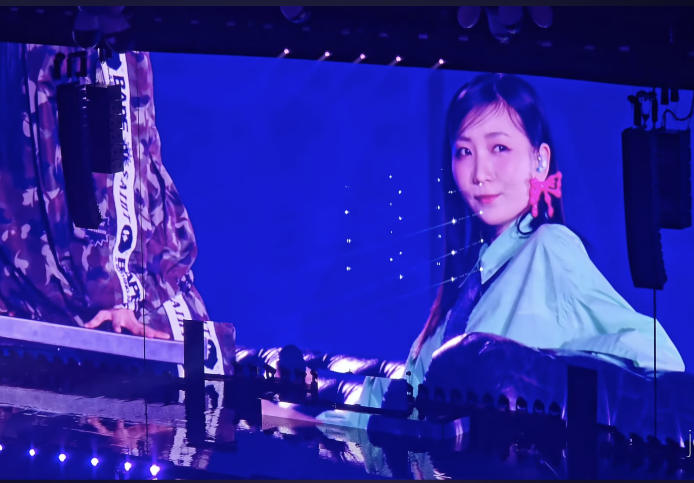 影／這組合太狂！NewJeans 日本粉絲見面會驚喜合體 YOASOBI！梁朝偉、村上隆等大咖也都來了！