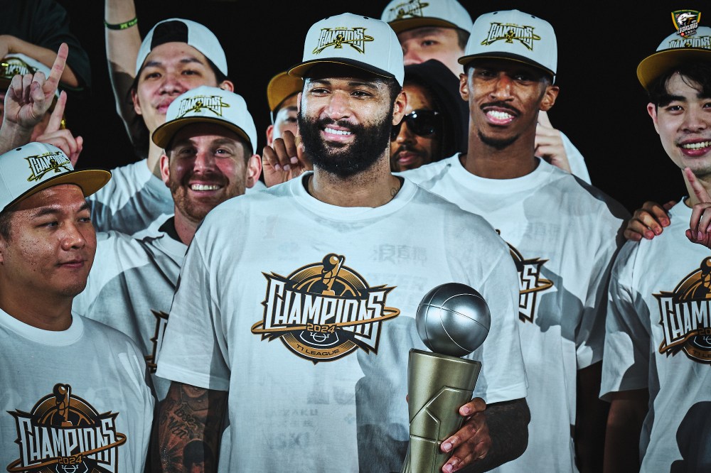 開心看到前東家成功！Dwight Howard 發文恭喜雲豹奪冠，還相約表弟在台灣見面！