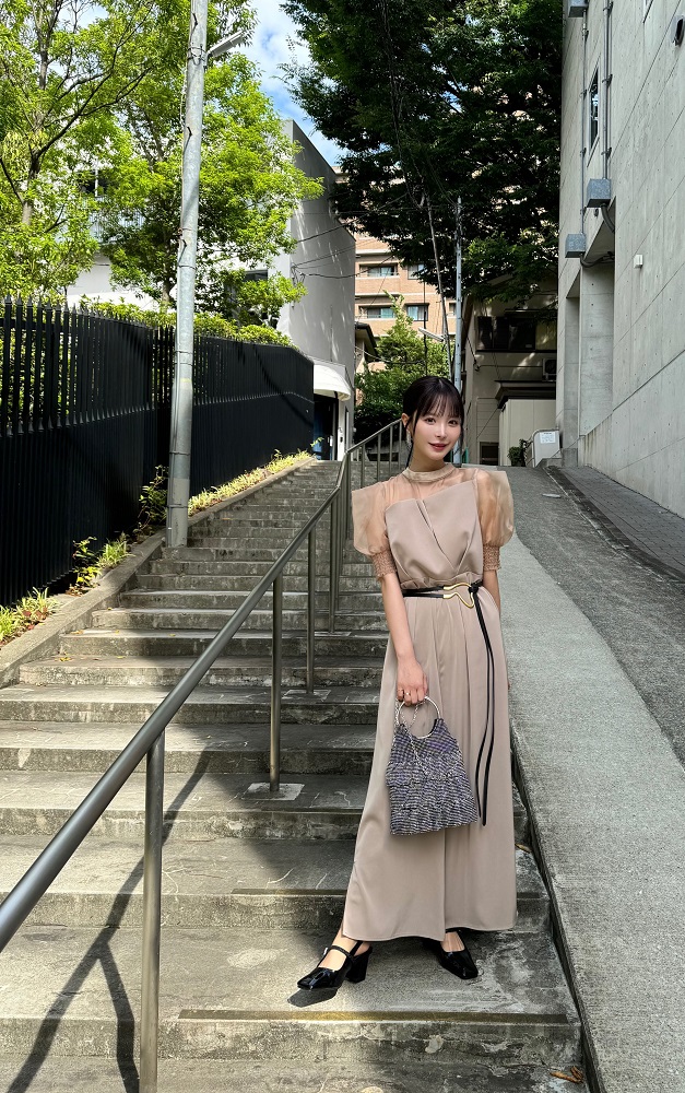 可以氣質也可以帥氣！頂流女優「桃乃木香奈」大秀饒舌快嘴，反差模樣令粉絲超驚艷