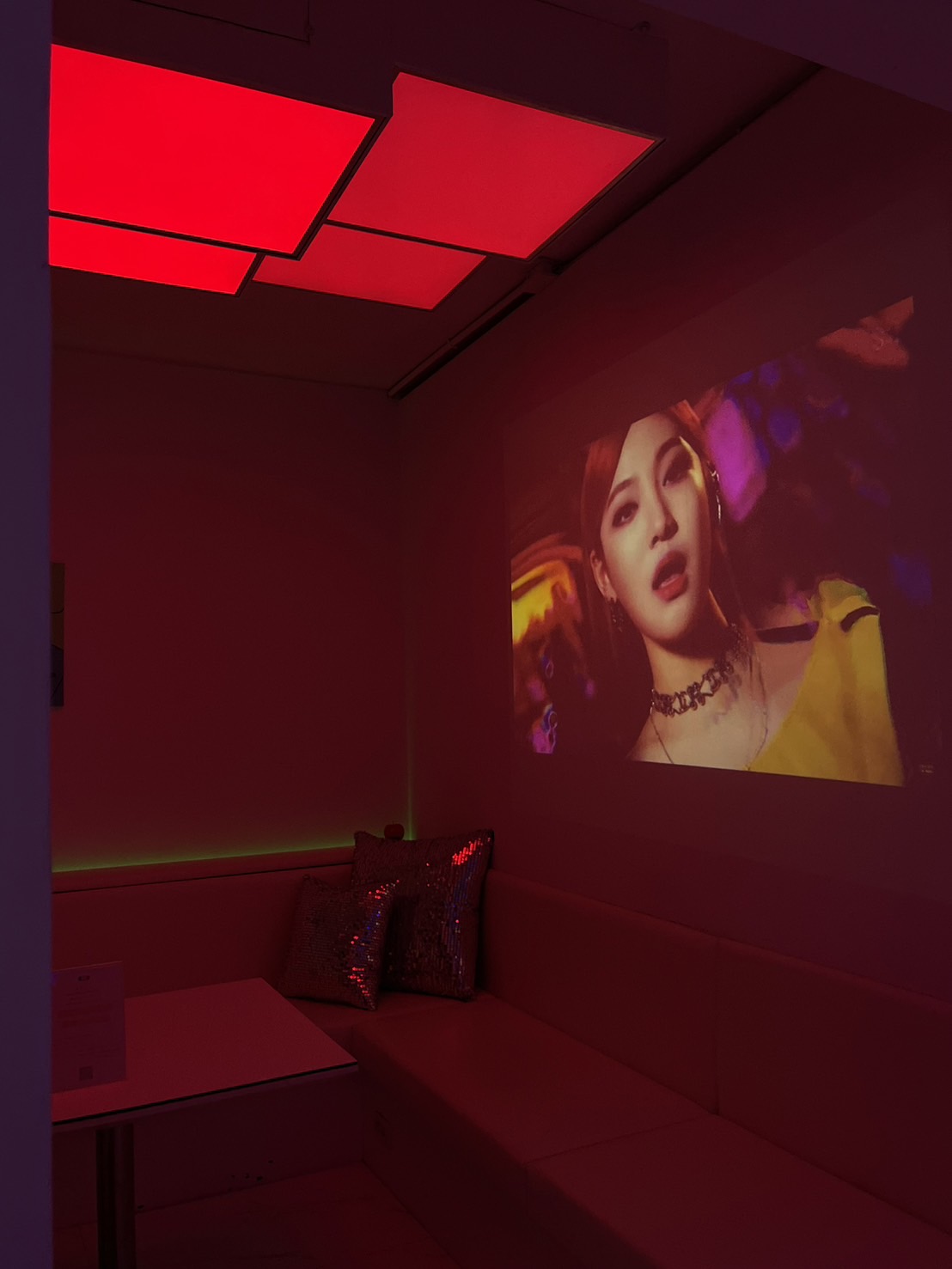 全台北最少女心酒吧登場！The Color Shisha Bar 將於 6/15 正式開幕，還有滿滿的 K-POP 演出等大家一同狂歡！