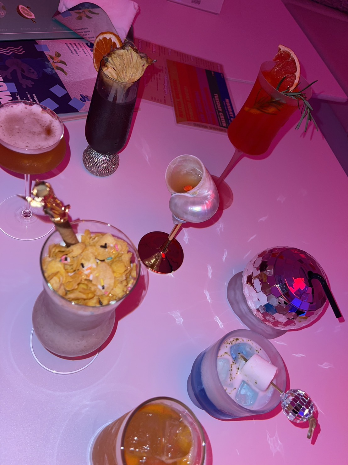全台北最少女心酒吧登場！The Color Shisha Bar 將於 6/15 正式開幕，還有滿滿的 K-POP 演出等大家一同狂歡！