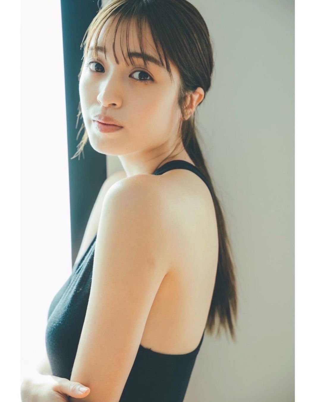 F 級小三太難忍？！25 歲寫真偶像「村島未悠」不倫籃球國手，網友：這太難抵擋了…