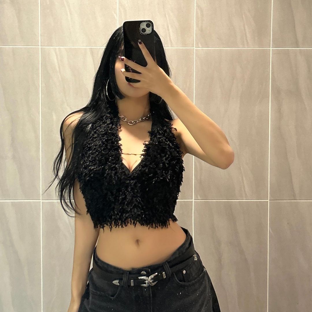 不是 Karina 也不是張員瑛！韓網公認「身材最好的四代女偶像」是她！連工作人員也大讚！