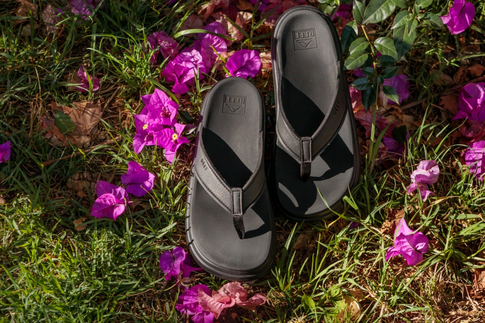 夏日拖鞋首選！加州知名休閒鞋履 REEF 40 週年推氮氣 EVA 科技，時尚舒適一次搞定！