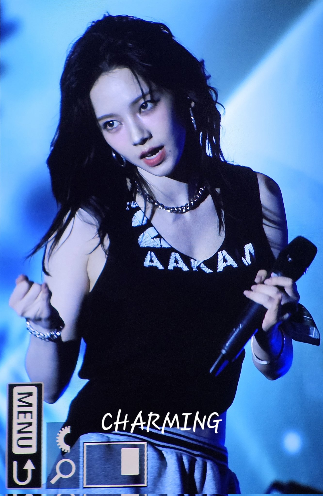 我兩個都要！aespa Karina 顏值對決！延世大學 VS. 成均館大學你選哪一個？