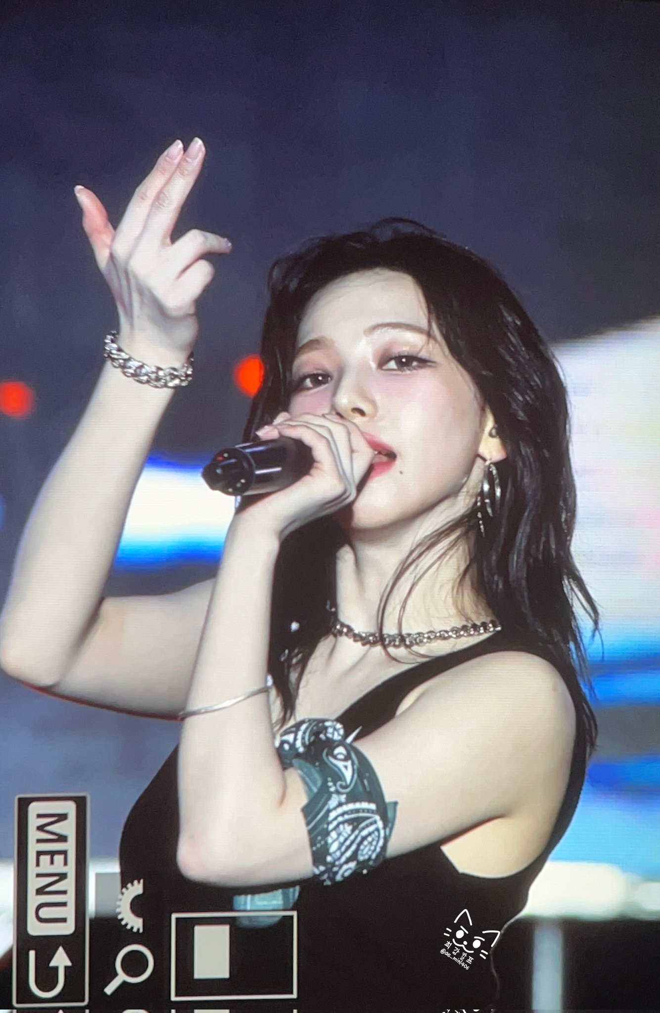 我兩個都要！aespa Karina 顏值對決！延世大學 VS. 成均館大學你選哪一個？