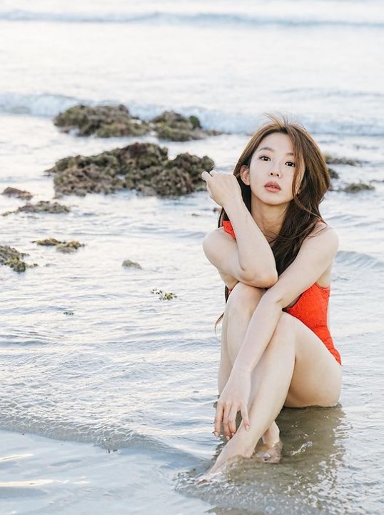 郭書瑤爆愛碎嘴遭電視台封殺！一早憂鬱發聲　經紀人緩頰「對於批評都接受」